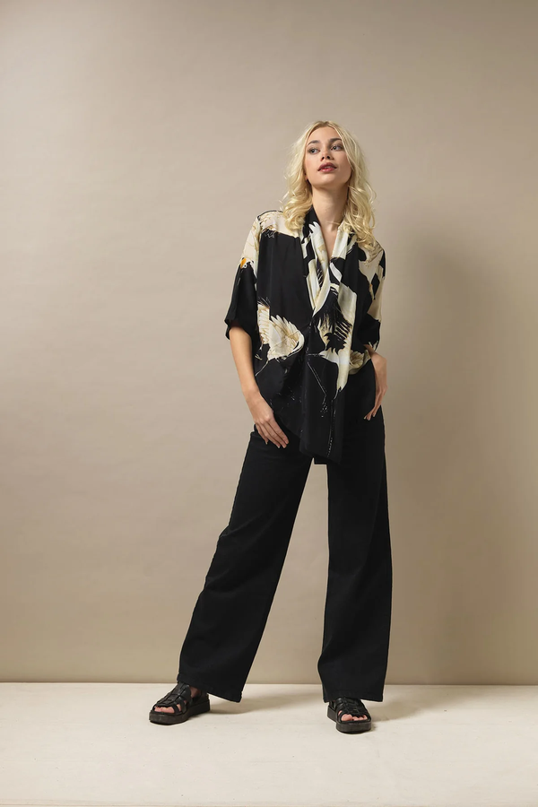 BLACK STORK PRINT TOP