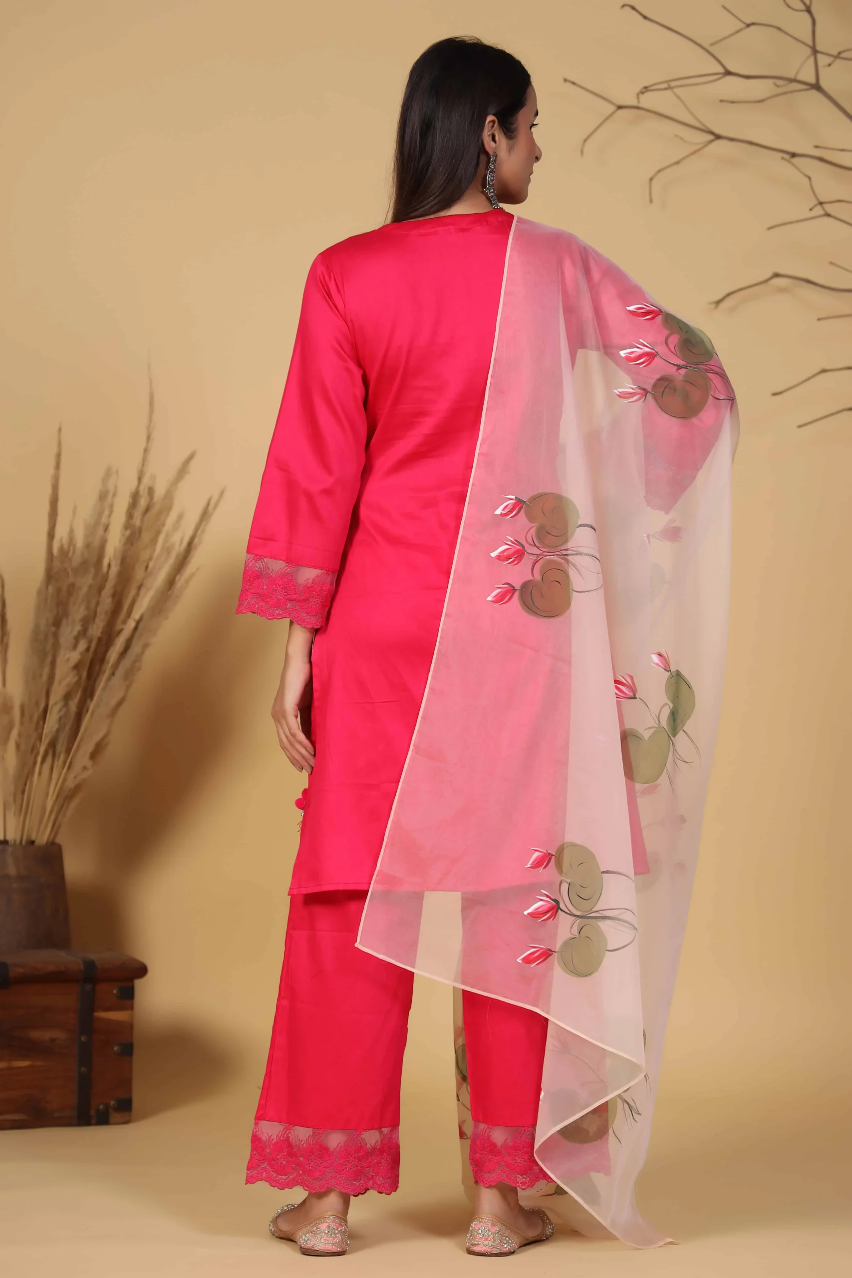 Rani Laced Kurta Set With Hand Painted Dupatta